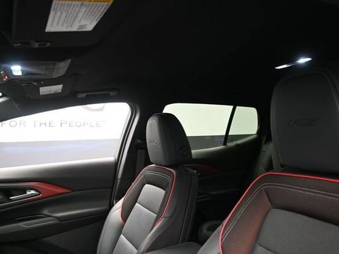 Used 2024 Chevrolet Equinox EV RS FWD image 17