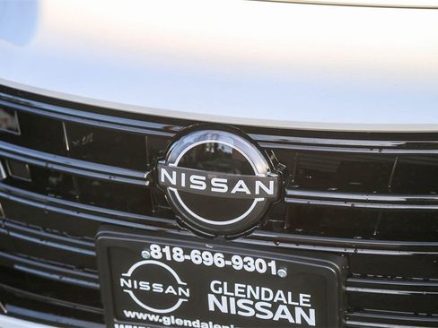 Certified 2025 Nissan Versa S w/ Trunk Package image 5