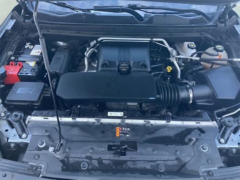 Used 2024 GMC Canyon AT4X image 38