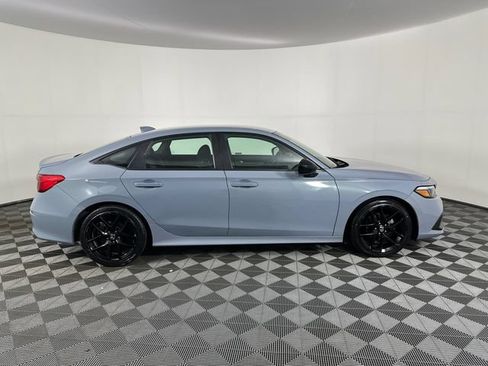 Used 2023 Honda Civic Sport image 10