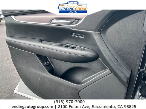 Used 2018 Cadillac XT5 Luxury w/ Driver Awareness Package image 19