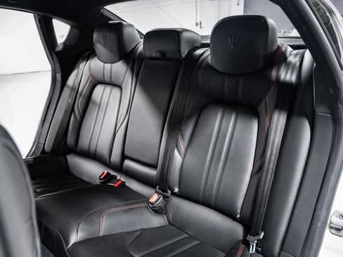 Used 2017 Maserati Quattroporte S GranSport Q4 image 31