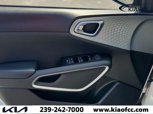 Used 2020 Kia Soul X-Line FWD image 23