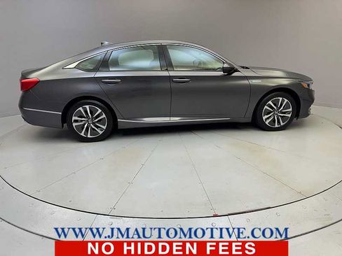 Used 2018 Honda Accord Touring image 6