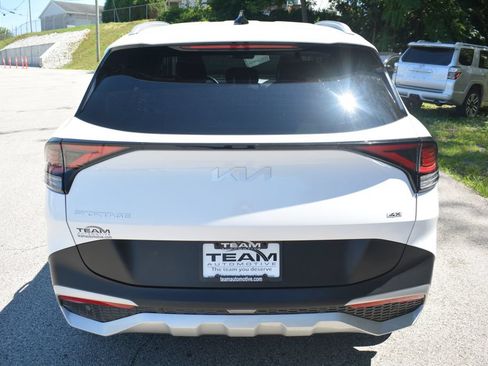 Used 2024 Kia Sportage EX AWD/4WD image 6