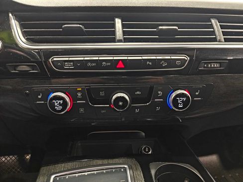 Used 2019 Audi Q7 3.0T Premium Plus w/ Premium Plus Package AWD/4WD image 49