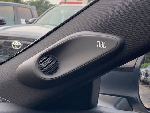 New 2025 Toyota Crown Signia image 33