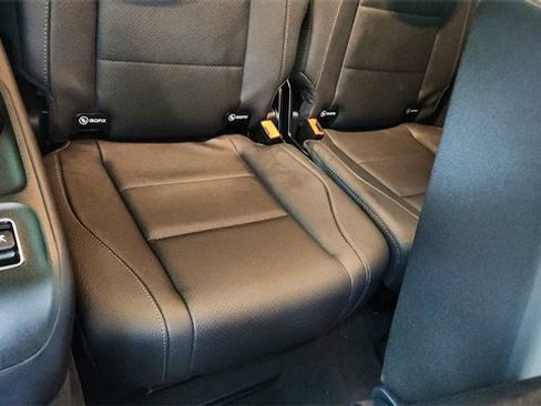 Used 2025 Mercedes-Benz GLS 450 4MATIC image 30