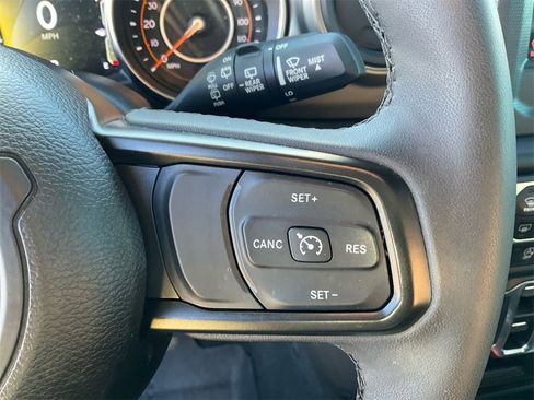 Used 2023 Jeep Wrangler Unlimited Sport image 28