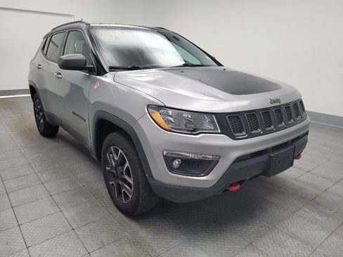 Used 2019 Jeep Compass Trailhawk AWD/4WD image 13