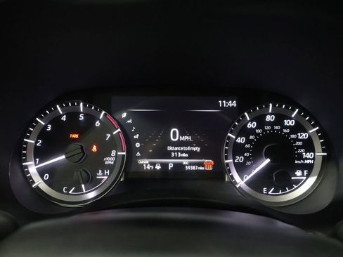 Used 2024 Toyota Highlander LE image 38