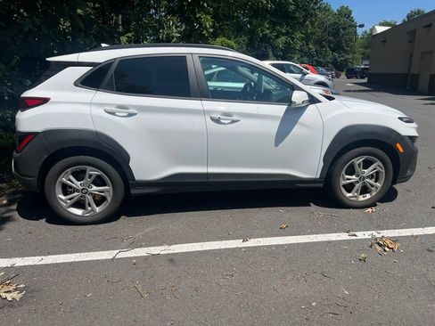 Used 2023 Hyundai Kona SEL AWD/4WD image 9