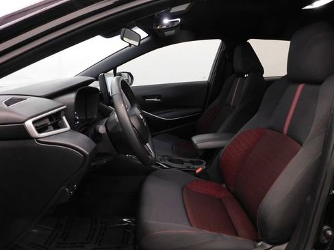 Used 2025 Toyota Corolla SE image 14