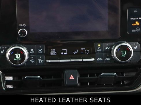 Used 2024 Toyota Highlander XLE image 21