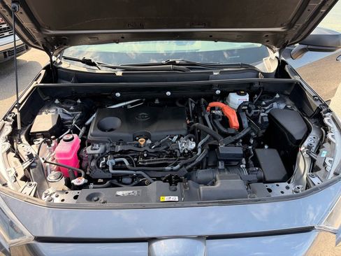 Used 2022 Toyota RAV4 LE image 25