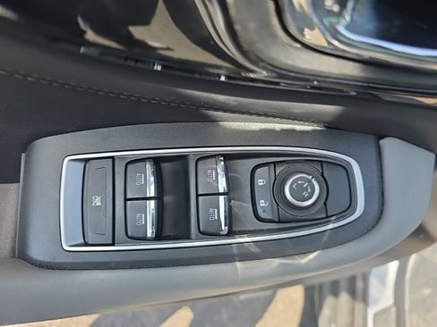 Used 2023 Subaru Outback Limited AWD/4WD image 15