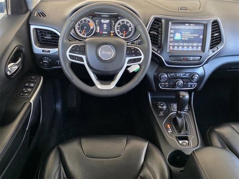 Used 2022 Jeep Cherokee Latitude w/ Sun & Sound Group image 12