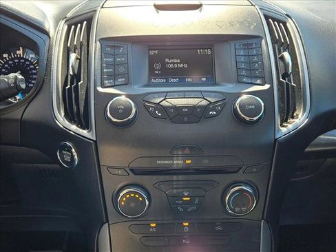 Used 2017 Ford Edge SE image 13