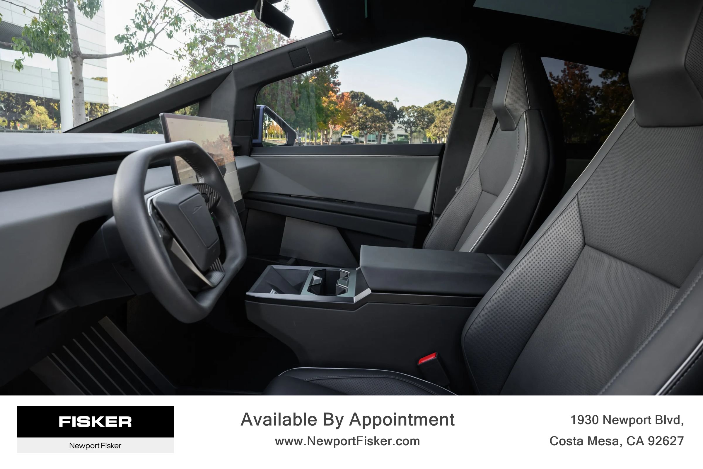 Used 2024 Tesla Cybertruck AWD Crew Cab image 14
