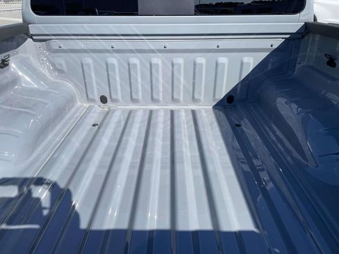 Used 2024 Nissan Frontier PRO-4X w/ Off-Road Protection Package image 48