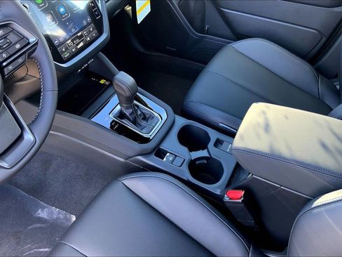 New 2025 Subaru Forester Limited image 9