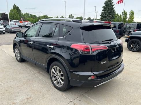 Used 2016 Toyota RAV4 Limited AWD/4WD image 4