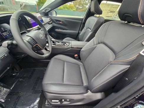 New 2025 Toyota Crown Signia image 24