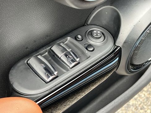 Used 2024 MINI Cooper S image 12