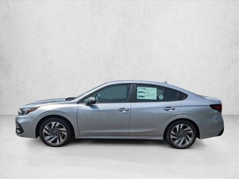 Used 2025 Subaru Legacy Limited AWD/4WD image 5
