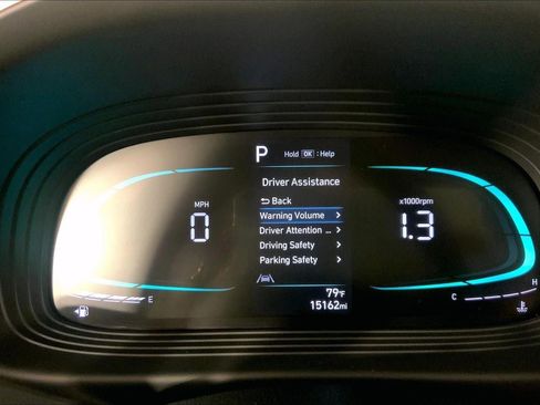Used 2025 Hyundai Venue SEL FWD image 21