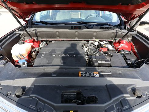 Used 2018 Lincoln MKX Reserve image 19