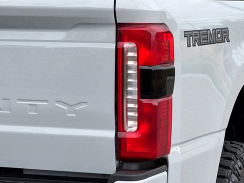 New 2026 Ford F250 Lariat w/ Tremor Off-Road Package image 27