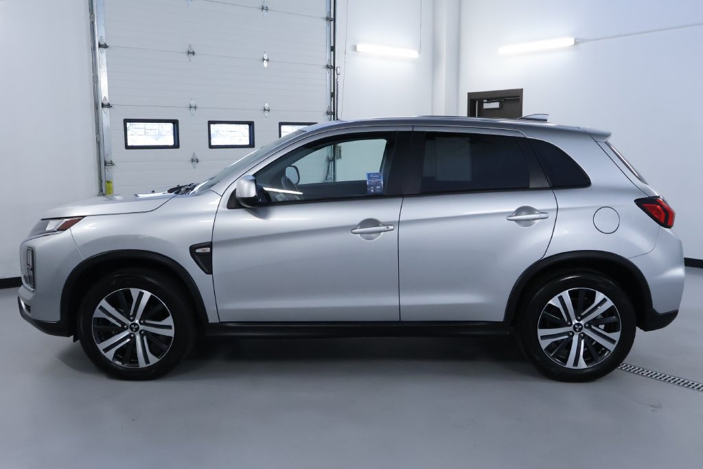 Used 2025 Mitsubishi Outlander Sport AWD image 4