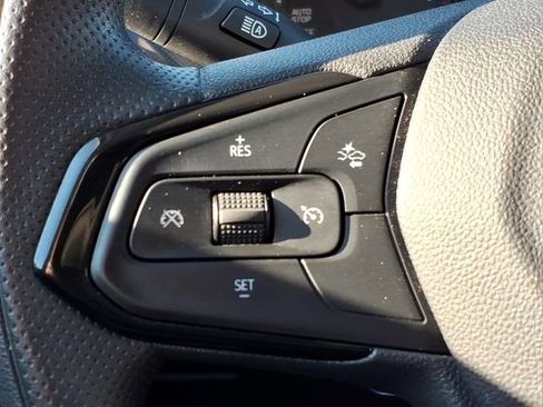 Used 2023 Chevrolet TrailBlazer LS FWD image 25
