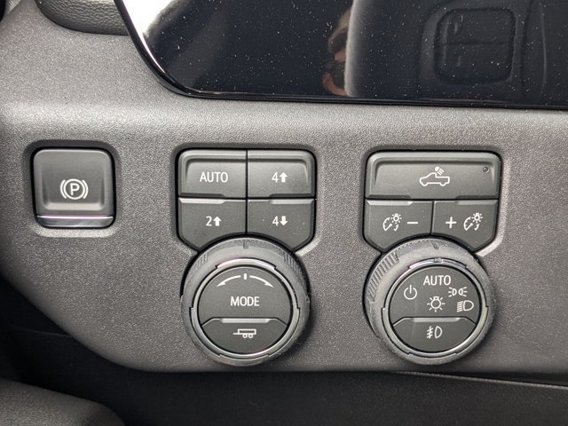 New 2026 Chevrolet Silverado 1500 RST w/ Z71 Off-Road Package AWD/4WD image 26