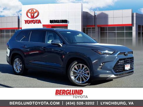 New 2026 Toyota Grand Highlander Platinum image 1