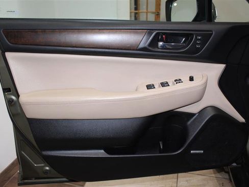 Used 2016 Subaru Outback 2.5i Limited w/ Popular Package #4 image 31
