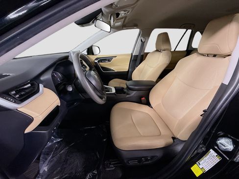 Used 2023 Toyota RAV4 XLE image 22