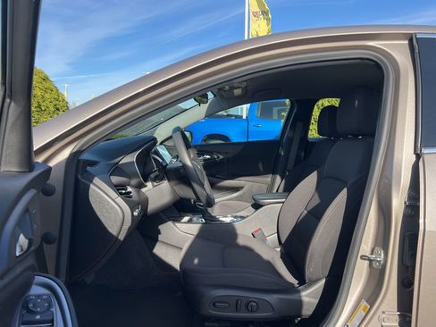 Used 2024 Chevrolet Malibu LT image 11