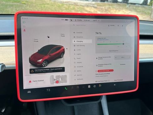 Used 2022 Tesla Model Y Long Range AWD/4WD image 31