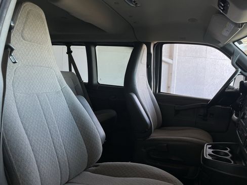 Used 2016 Chevrolet Express 2500 LS image 18