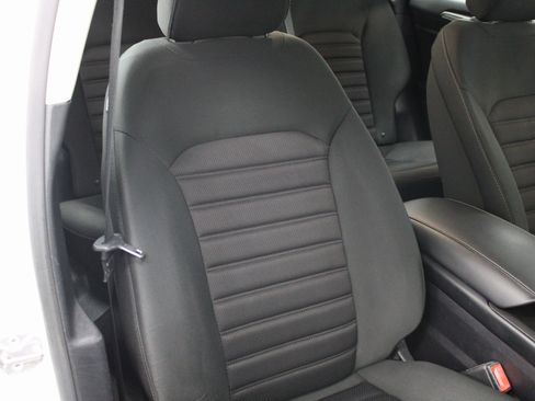 Used 2017 Ford Fusion SE image 29