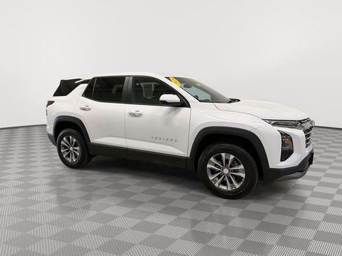 Certified 2025 Chevrolet Equinox LT image 13