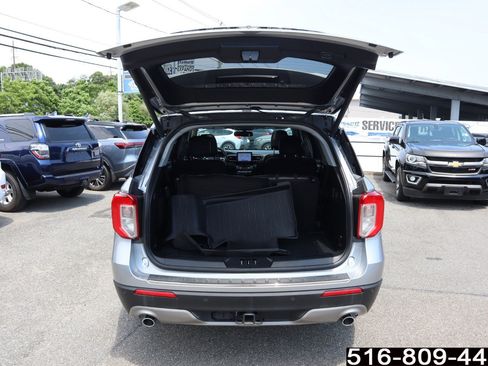 Used 2022 Ford Explorer Limited w/ Equipment Group 301A AWD/4WD image 21