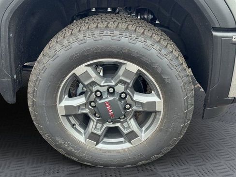 New 2026 GMC Sierra 2500 SLE w/ SLE Value Package; image 30