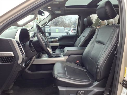 Used 2017 Ford F250 Lariat w/ Lariat Ultimate Package image 30