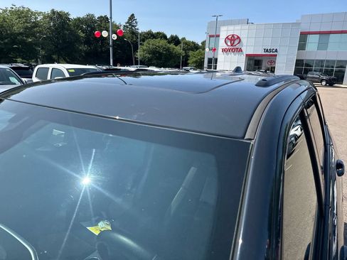 Used 2018 Jeep Grand Cherokee Altitude AWD/4WD image 47