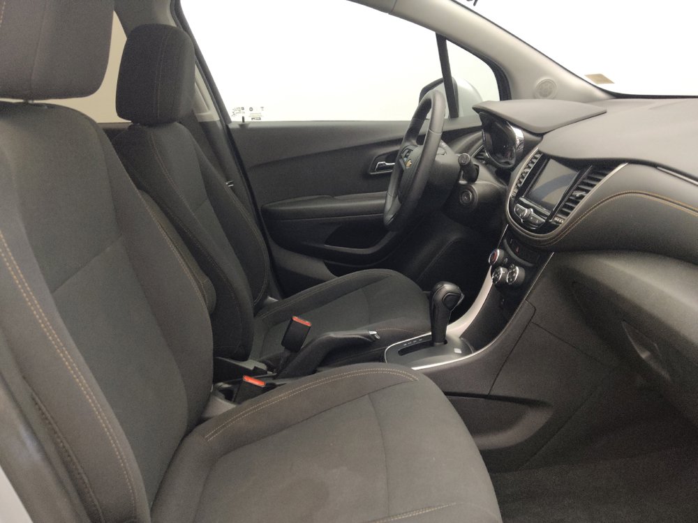 Used 2020 Chevrolet Trax LS w/ Tint and Cruise Package FWD image 21