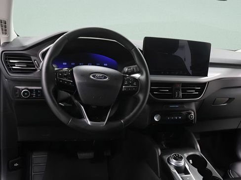 Used 2025 Ford Escape Platinum AWD/4WD image 9