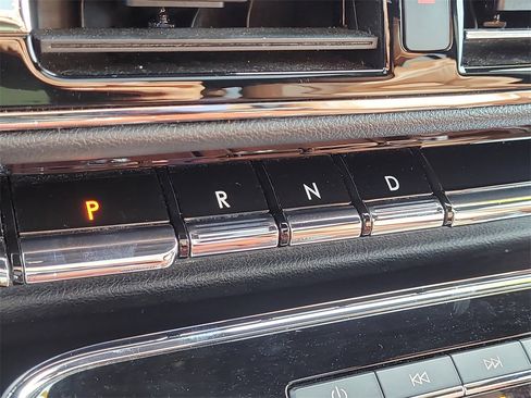 Used 2021 Lincoln Navigator L Reserve image 25